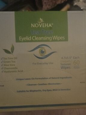 Noveha Tea Tree Eyelid Cleansing Wipes